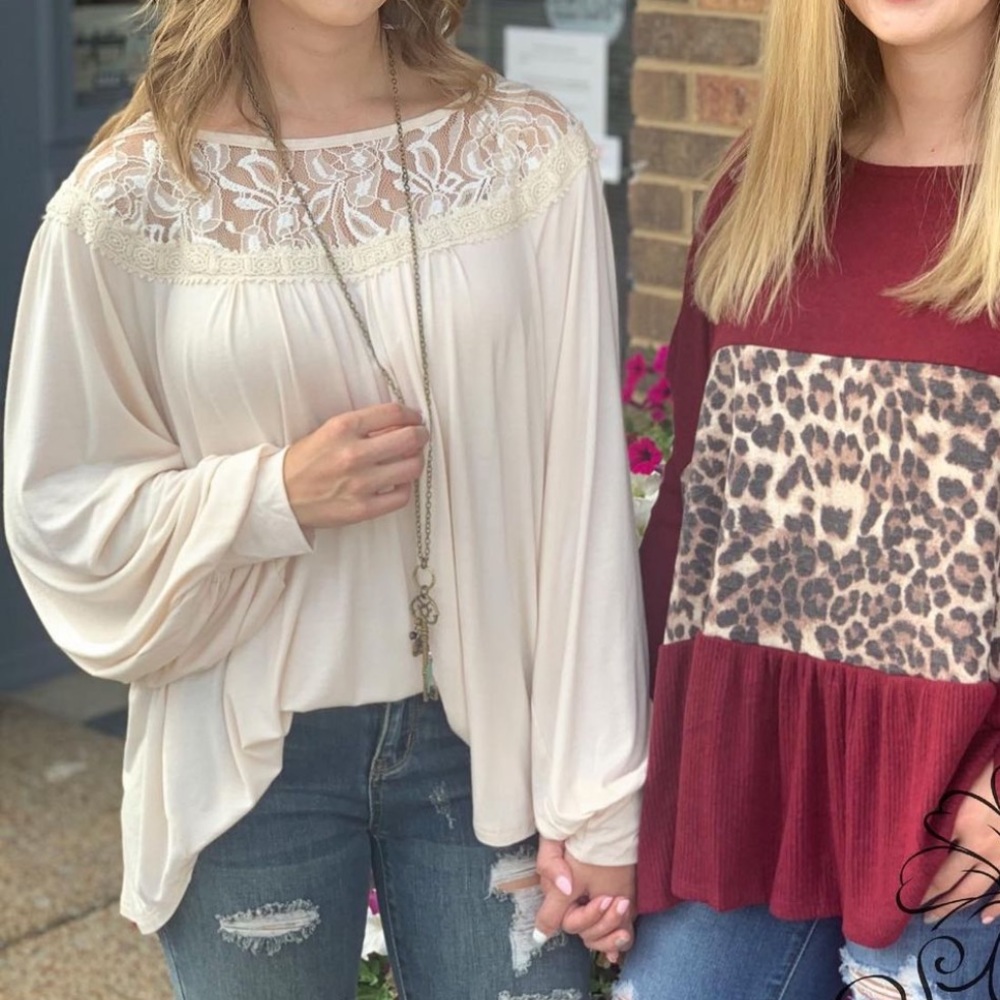 Size Medium Cream Boutique Top With Crochet Lace Neckline And Balloon Sleeves